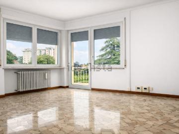Appartamento in vendita di 143 m² in Via Fabio Filzi