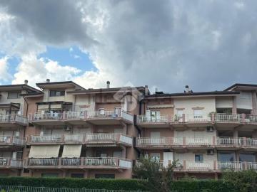 Appartamento in vendita di 143 m² in Via Ilaria Alpi, 10