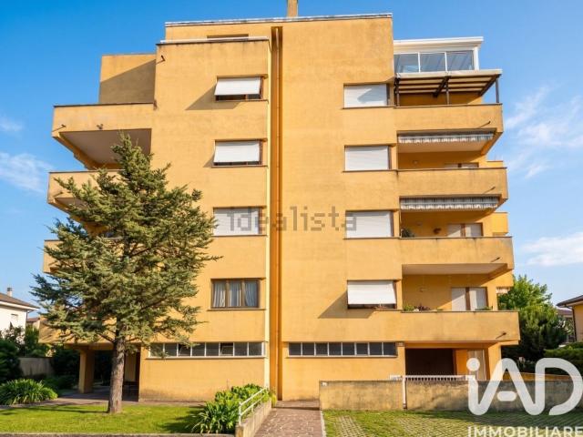 Appartamento in vendita di 143 m² in Via Ombrone, 8