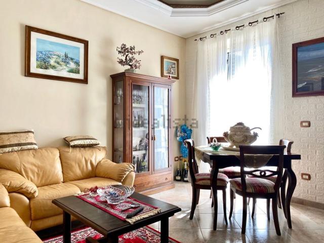 Appartamento in vendita di 143 m² in Via Lucio Tasca, 40