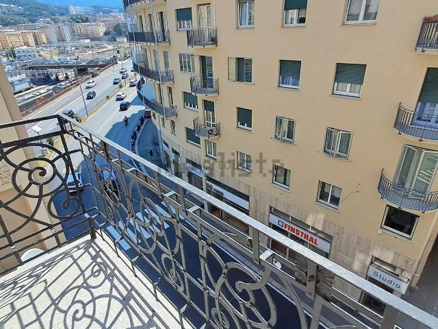 Appartamento in vendita di 143 m² in Via Montevideo