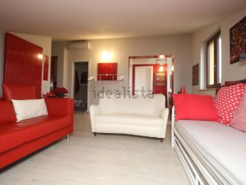 Appartamento in vendita di 143 m² in Via Sallustio Bandini, 53100