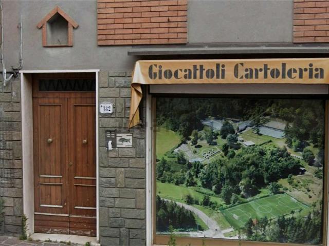 Appartamento in vendita di 143 m² in Via P. Giardini, 182