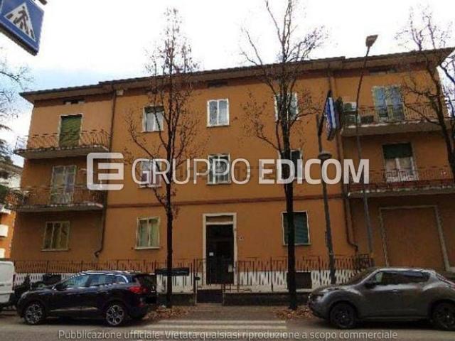 Appartamento in vendita di 143 m² in Via Roveggia