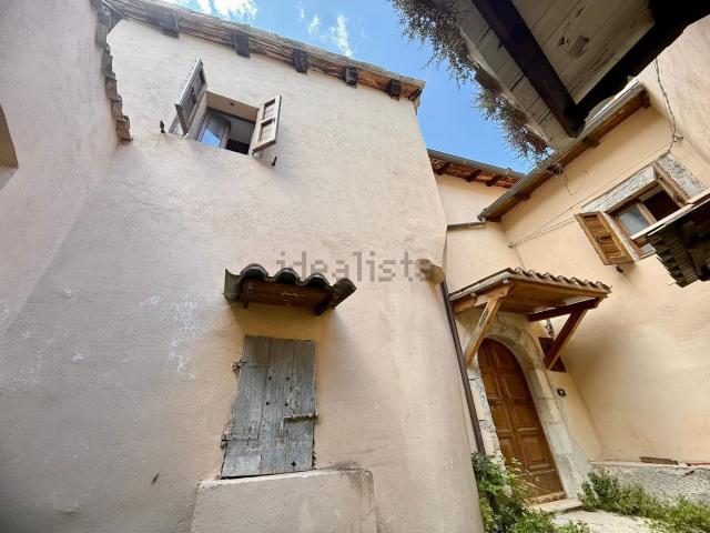 Appartamento in vendita di 143 m² in Via Rocchetta, 21