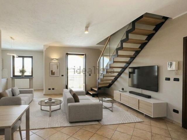 Appartamento in vendita di 143 m² in Via Tetto Crudo, 3