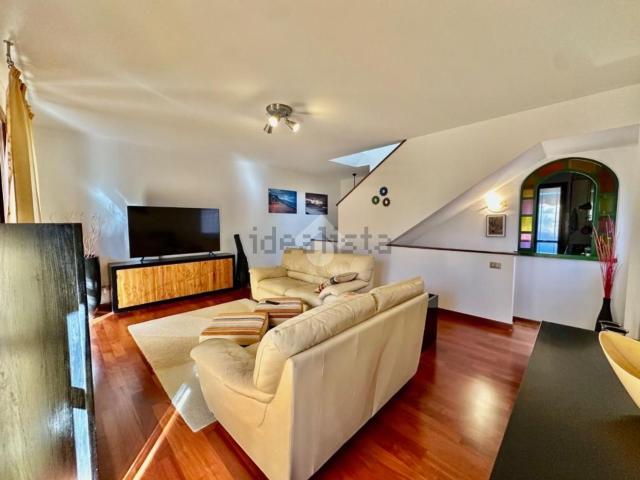 Appartamento in vendita di 143 m² in Via Umberto I°, 3
