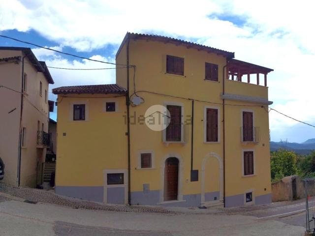 Appartamento in vendita di 143 m² in Via Vittorio Emanuele, 50