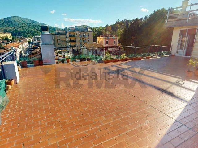 Appartamento in vendita di 143 m² in Via Vittorio Veneto, 175