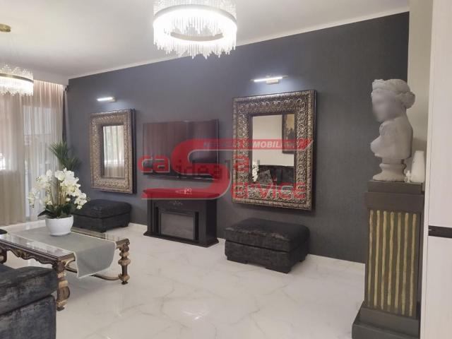 Appartamento in vendita di 143 m² in Viale del Vergaiolo, 2