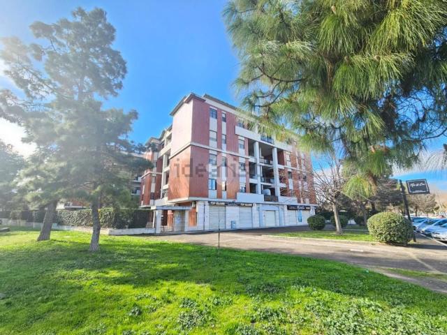 Appartamento in vendita di 143 m² in Viale Europa, 62