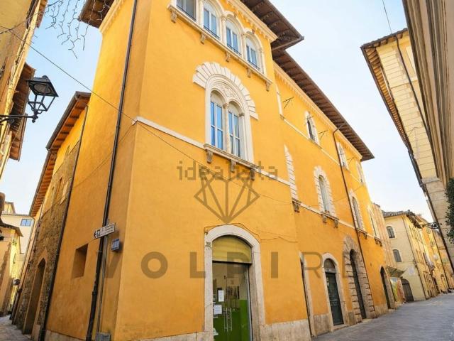 Appartamento in vendita di 143 m² in Corso Vecchio, 107