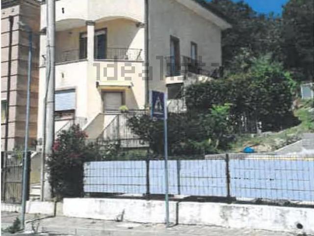 Appartamento in vendita di 143 m² in Corso Europa