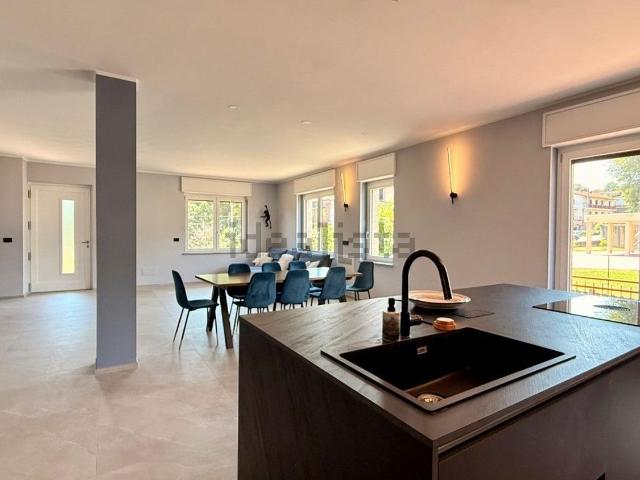 Appartamento in vendita di 144 m²