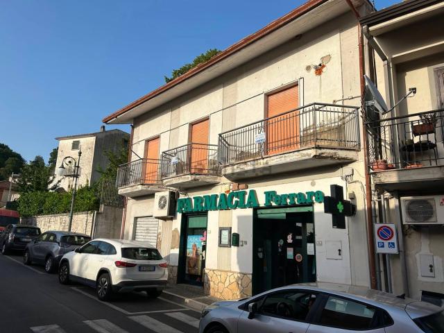 Appartamento in vendita di 144 m² in Via Colacurcio
