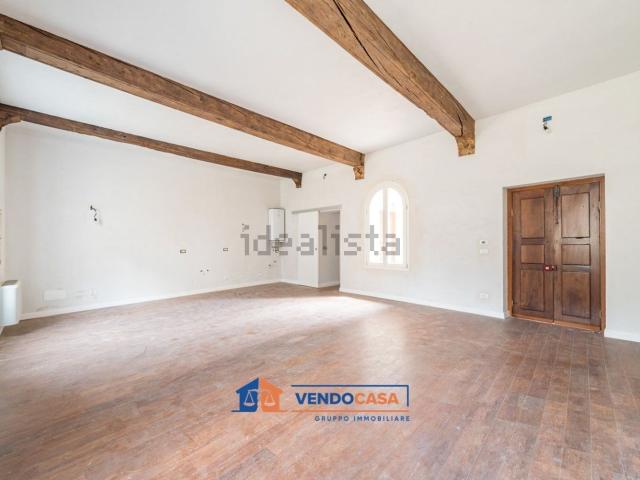 Appartamento in vendita di 144 m² in Via Conte Carmagnola, 12