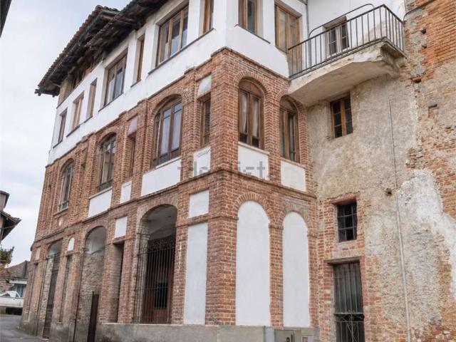 Appartamento in vendita di 144 m² in Via Cantone Rivetto, 22