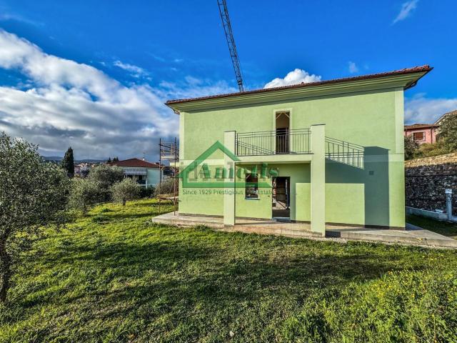 Appartamento in vendita di 144 m² in Via Caramagna, 170