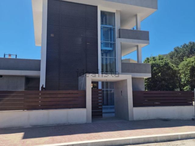 Appartamento in vendita di 144 m² in Via A. Casorati, 3