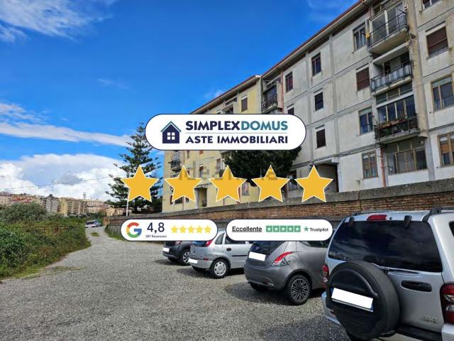 Appartamento in vendita di 144 m² in Via Bernardino Telesio