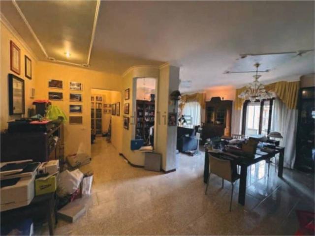 Appartamento in vendita di 144 m² in Via Giuseppe Mazzini, 4