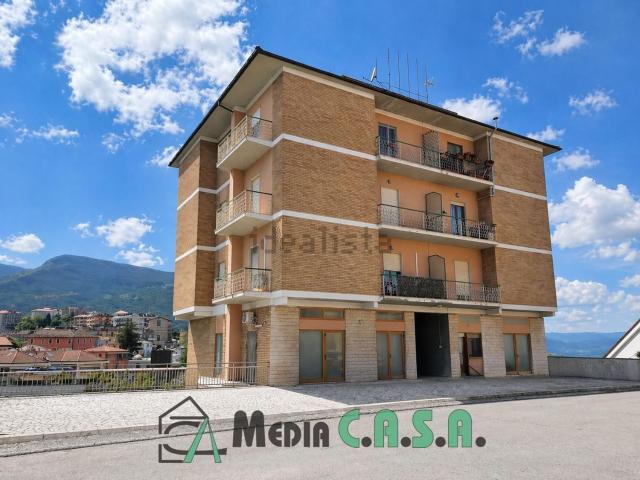 Appartamento in vendita di 144 m² in Via Gianni Torsellini