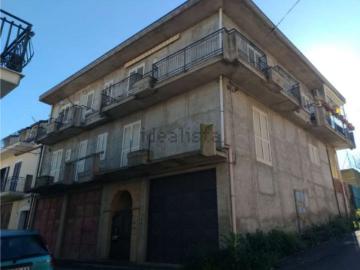 Pietraperzia, Enna Sicilia, Sicilia - Parcheggio auto