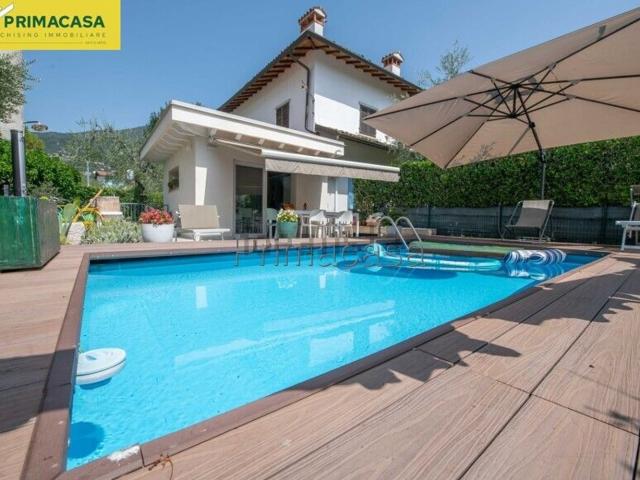 Appartamento in vendita di 144 m² in Via Dante Alighieri
