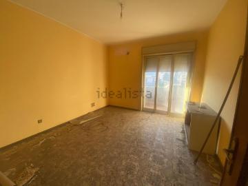Appartamento in vendita di 144 m² in Via de felice, 20