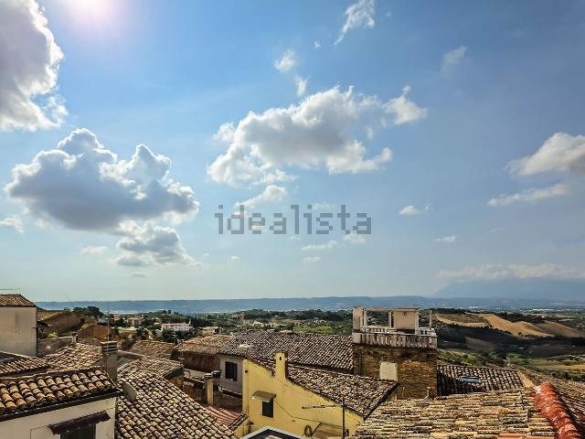 Appartamento in vendita di 144 m² in Via del Corso, 6