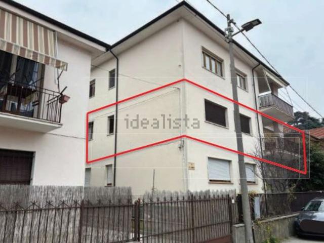 Appartamento in vendita di 144 m² in Via dell&apos Abbazia