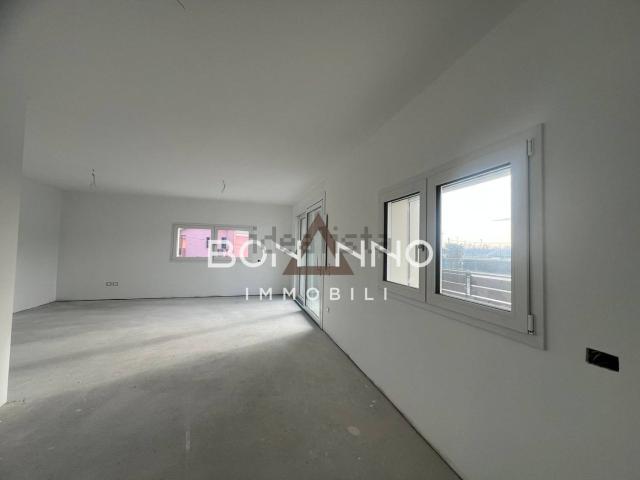 Appartamento in vendita di 144 m² in Via Draganziolo