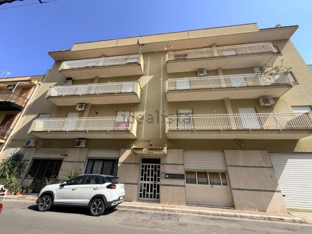 Appartamento in vendita di 144 m² in Via Omero, 77