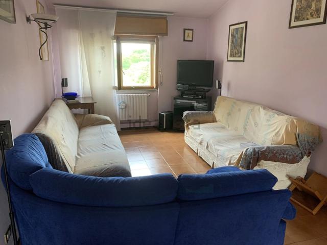 Appartamento in vendita di 144 m² in Via L. Cadorna, 25