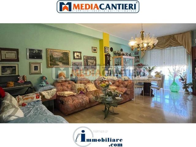 Appartamento in vendita di 144 m² in Via Nazionale Adriatica Nord, 90