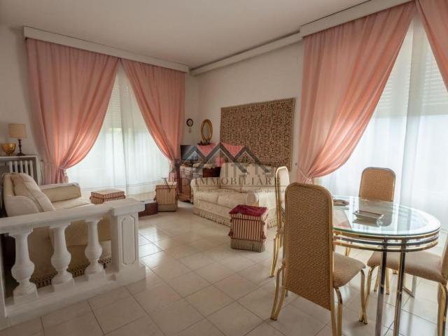 Appartamento in vendita di 144 m² in Via San Tarcisio
