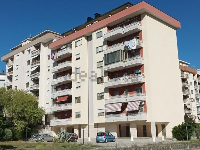 Appartamento in vendita di 144 m² in Via Paolo Veronese