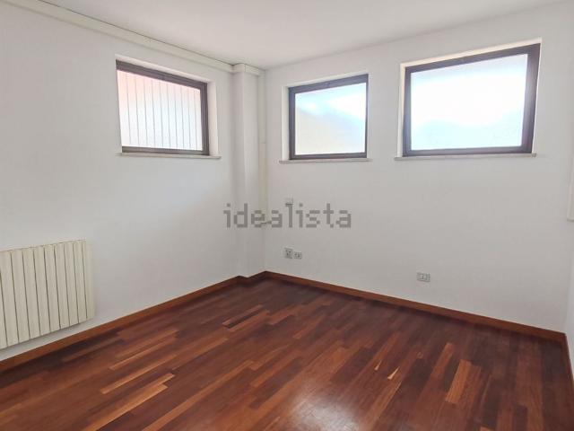 Appartamento in vendita di 144 m² in Via Pasquale Testa, 10