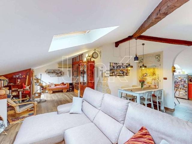 Appartamento in vendita di 144 m² in Via Pietrara