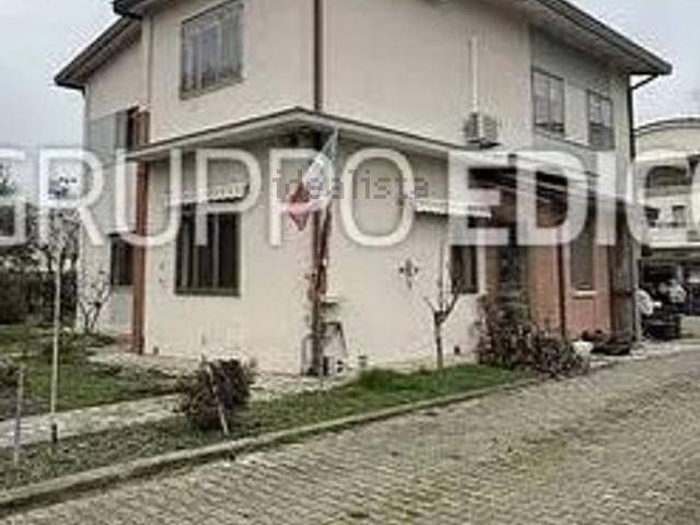Appartamento in vendita di 144 m² in Via Rossignago, 112
