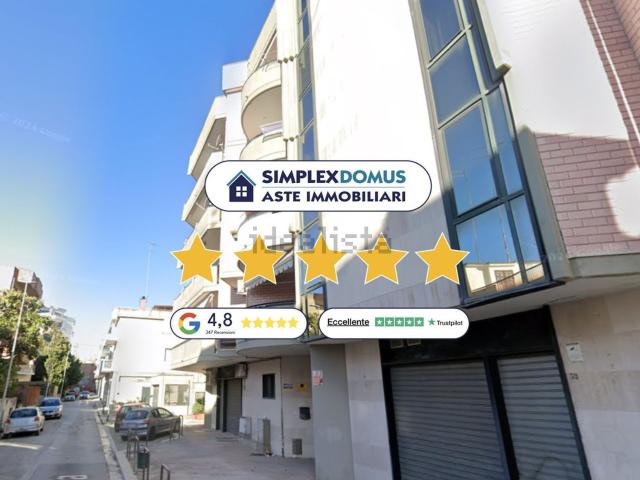 Appartamento in vendita di 144 m² in Via Taormina