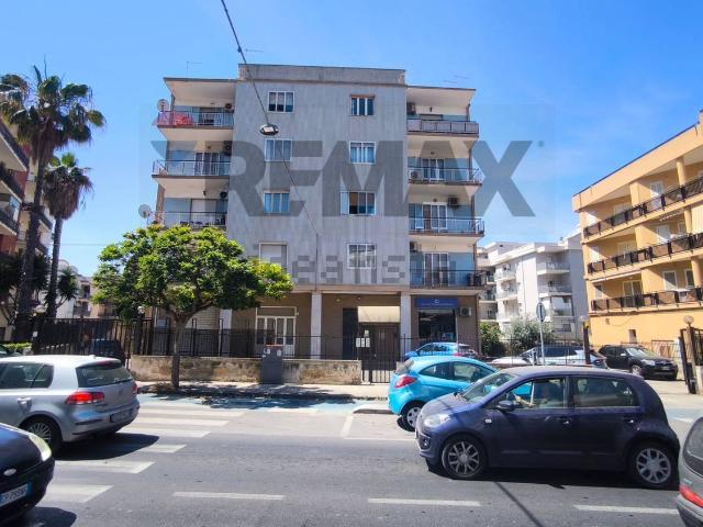 Appartamento in vendita di 144 m² in Viale Tica, 221