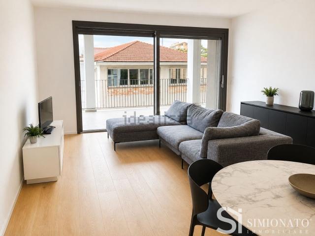 Appartamento in vendita di 144 m² in Viale Brigata Marche