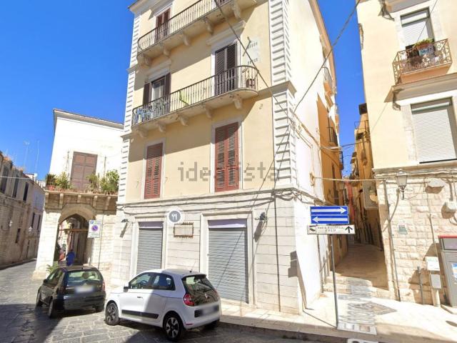 Appartamento in vendita di 144 m² in Vico Corollario, 42