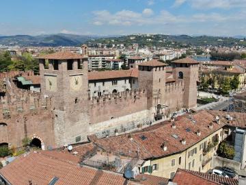 Appartamento in vendita di 144 m² in Corso Castelvecchio