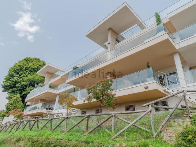 Appartamento in vendita di 144 m² in Strada Guido Volante, 82