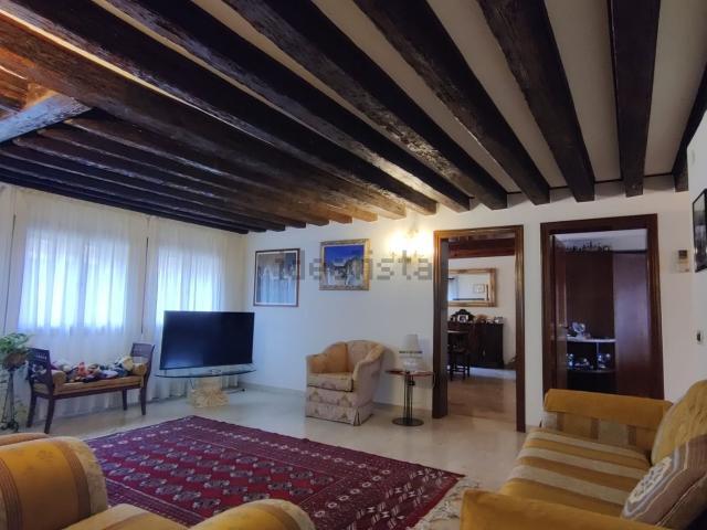Appartamento in vendita di 145 m²