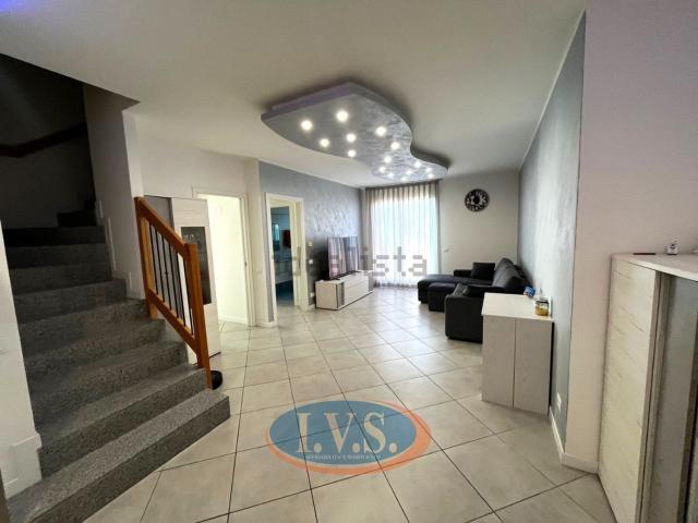 Appartamento in vendita di 145 m²