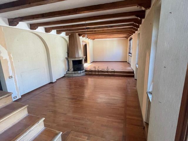Appartamento in vendita di 145 m²