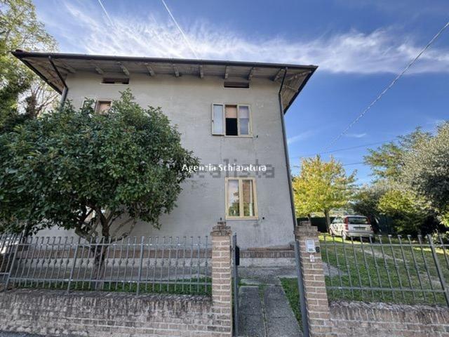 Appartamento in vendita di 145 m²
